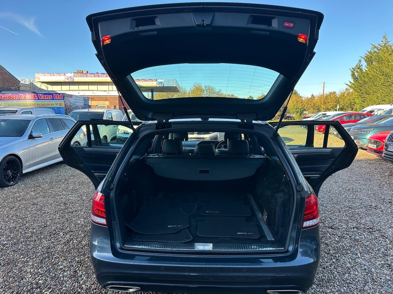 Used Mercedes-Benz E Class 2015 for sale - 76633517: Photo 25