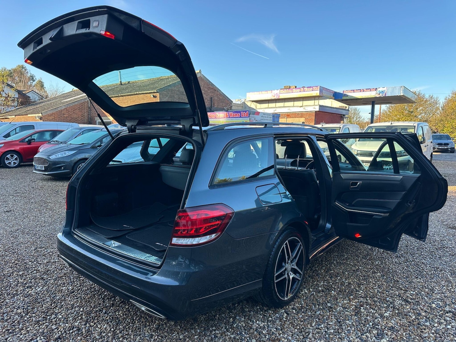 Used Mercedes-Benz E Class 2015 for sale - 76633517: Photo 27