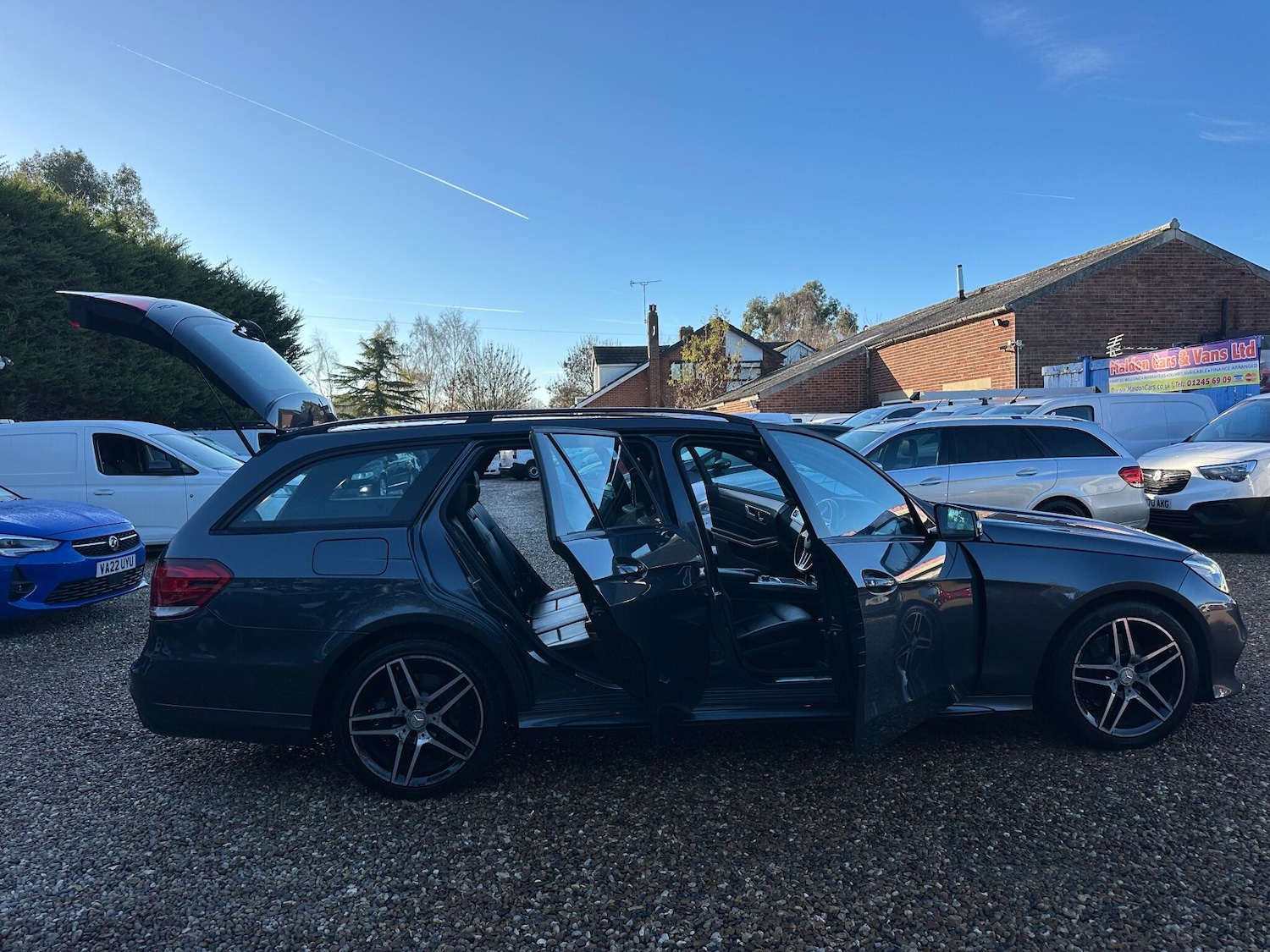 Used Mercedes-Benz E Class 2015 for sale - 76633517: Photo 28