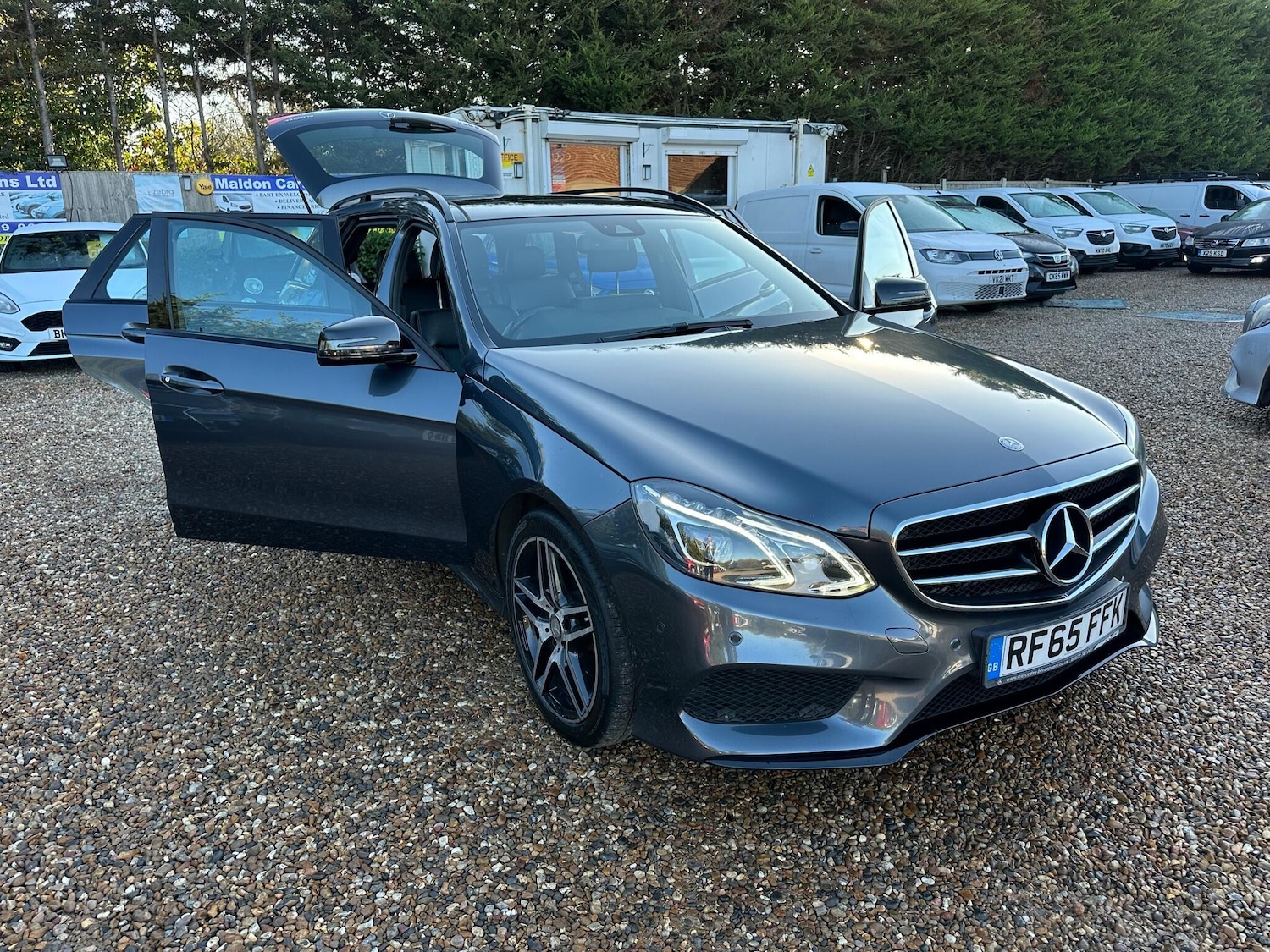 Used Mercedes-Benz E Class 2015 for sale - 76633517: Photo 29