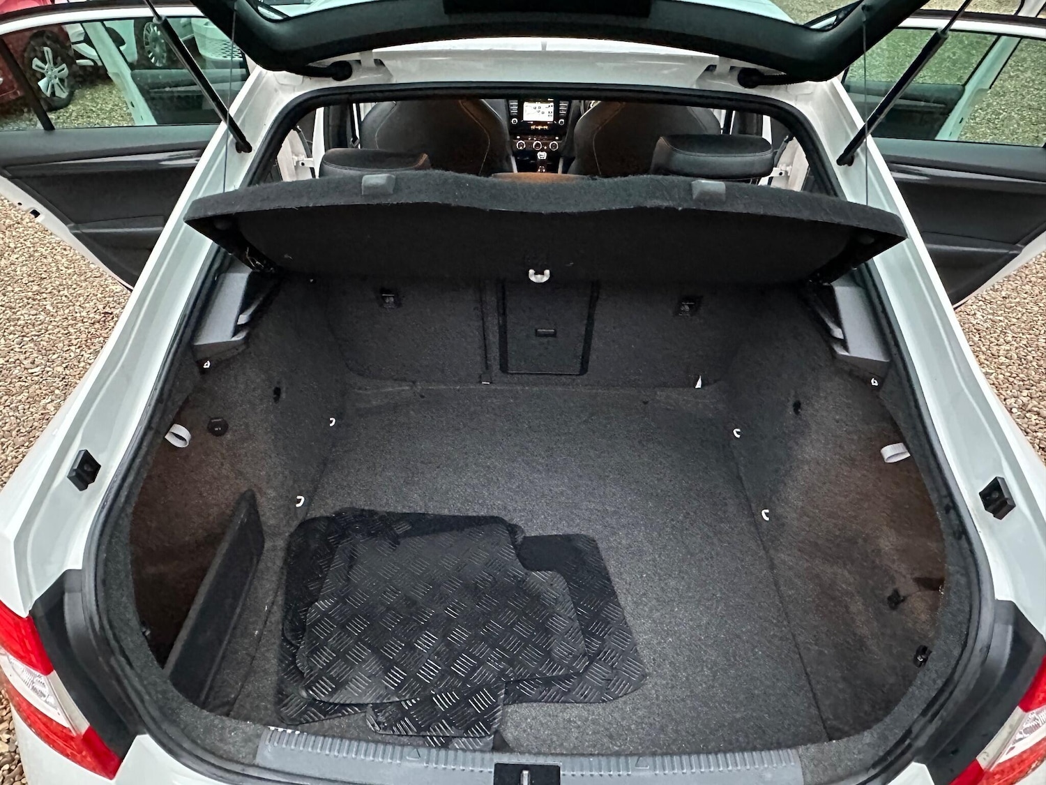 Used Skoda Octavia 2015 for sale - 77029795: Photo 14