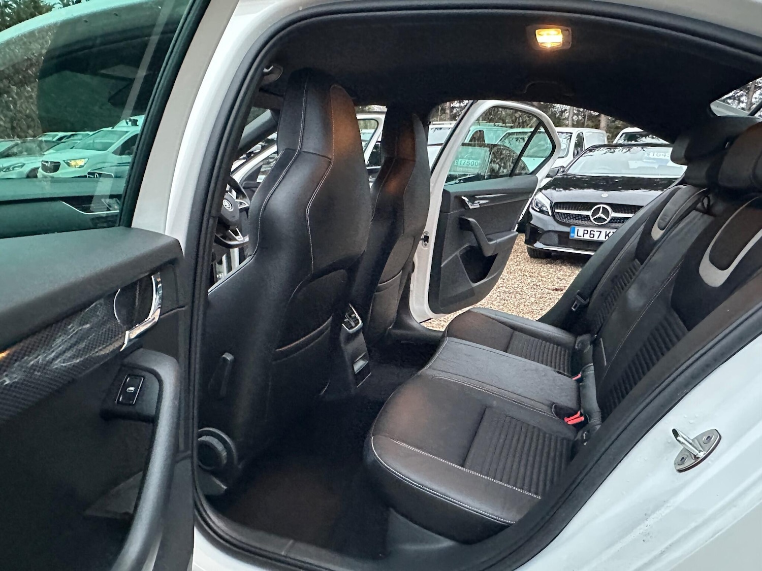 Used Skoda Octavia 2015 for sale - 77029795: Photo 15