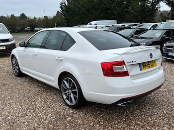 Used Skoda Octavia 2015 for sale - 77029795: Photo
