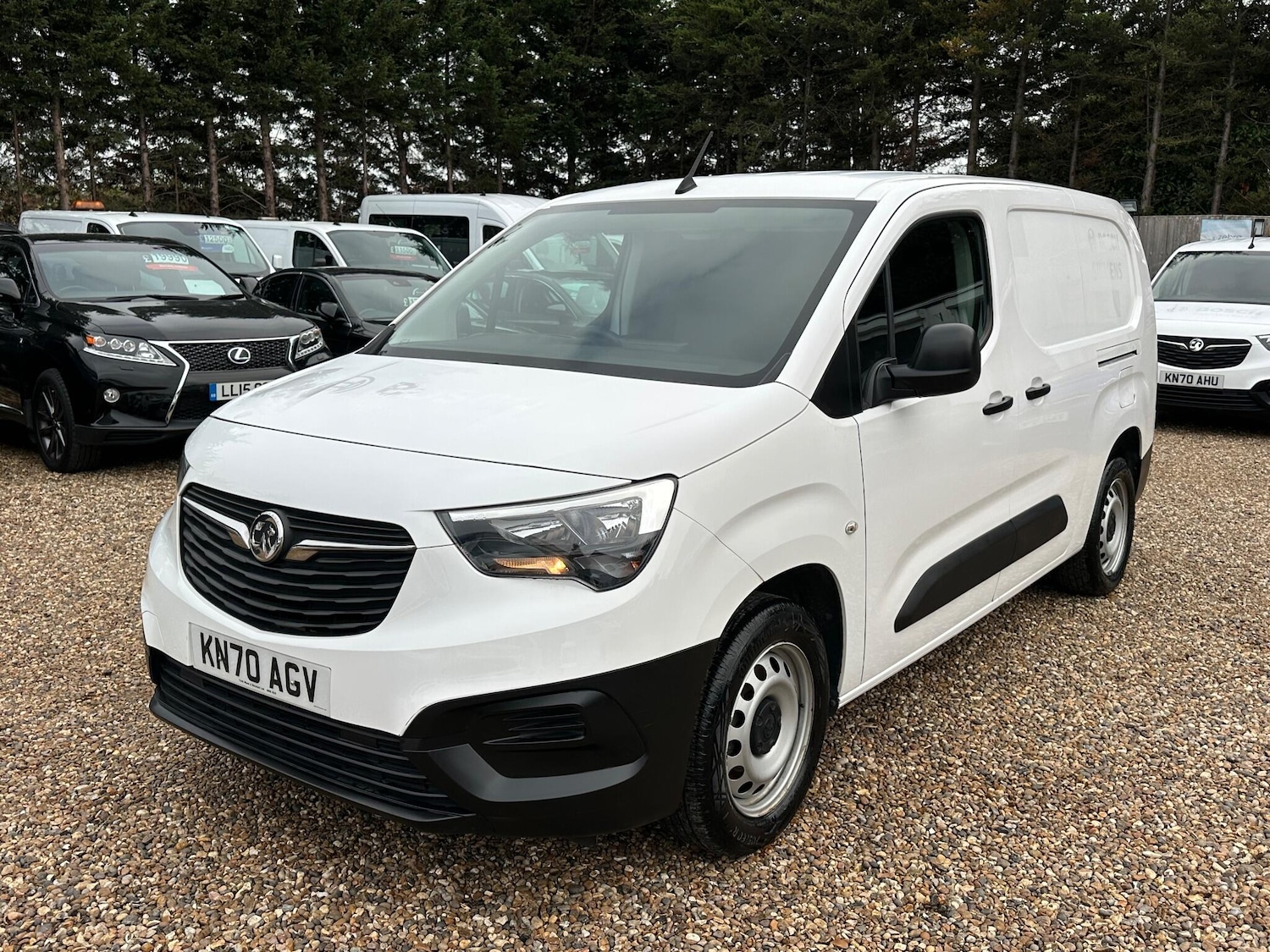 Used Vauxhall Combo 2020 for sale - 76550152: Photo 1