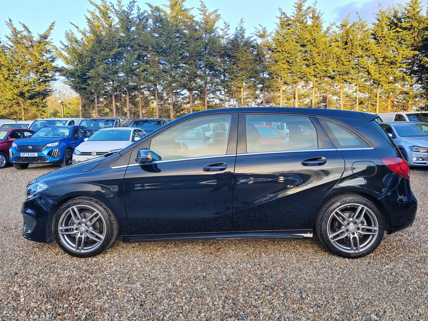 Used Mercedes-Benz B Class 2017 for sale - 77524853: Photo 2