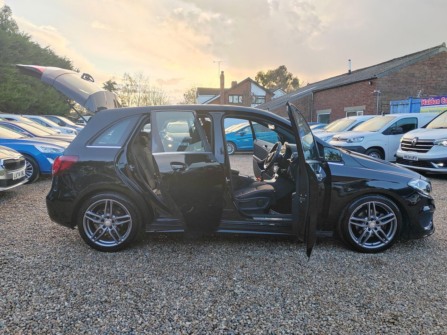 Used Mercedes-Benz B Class 2017 for sale - 77524853: Photo 25