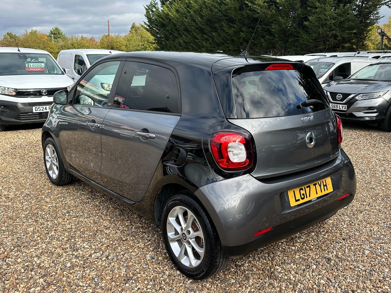 Used smart forfour 2017 for sale - 76360037: Photo 3