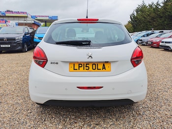 Used Peugeot 208 2015 for sale - 77909243: Photo