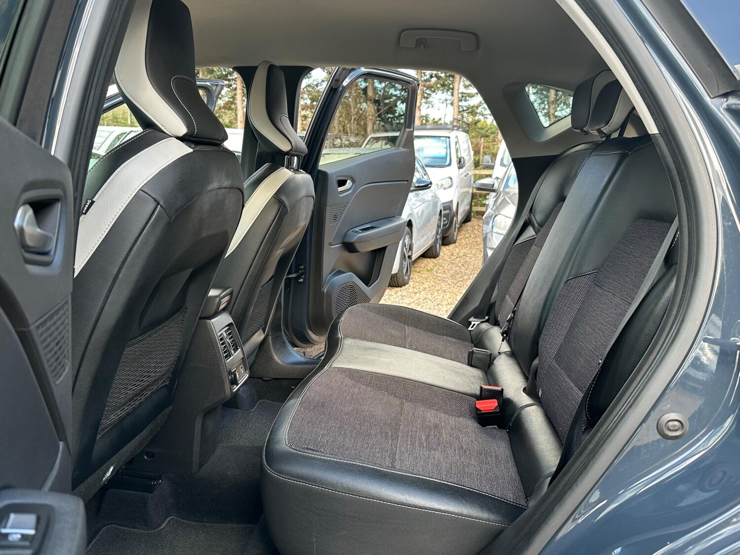 Used Renault Captur 2020 for sale - 77839457: Photo 16