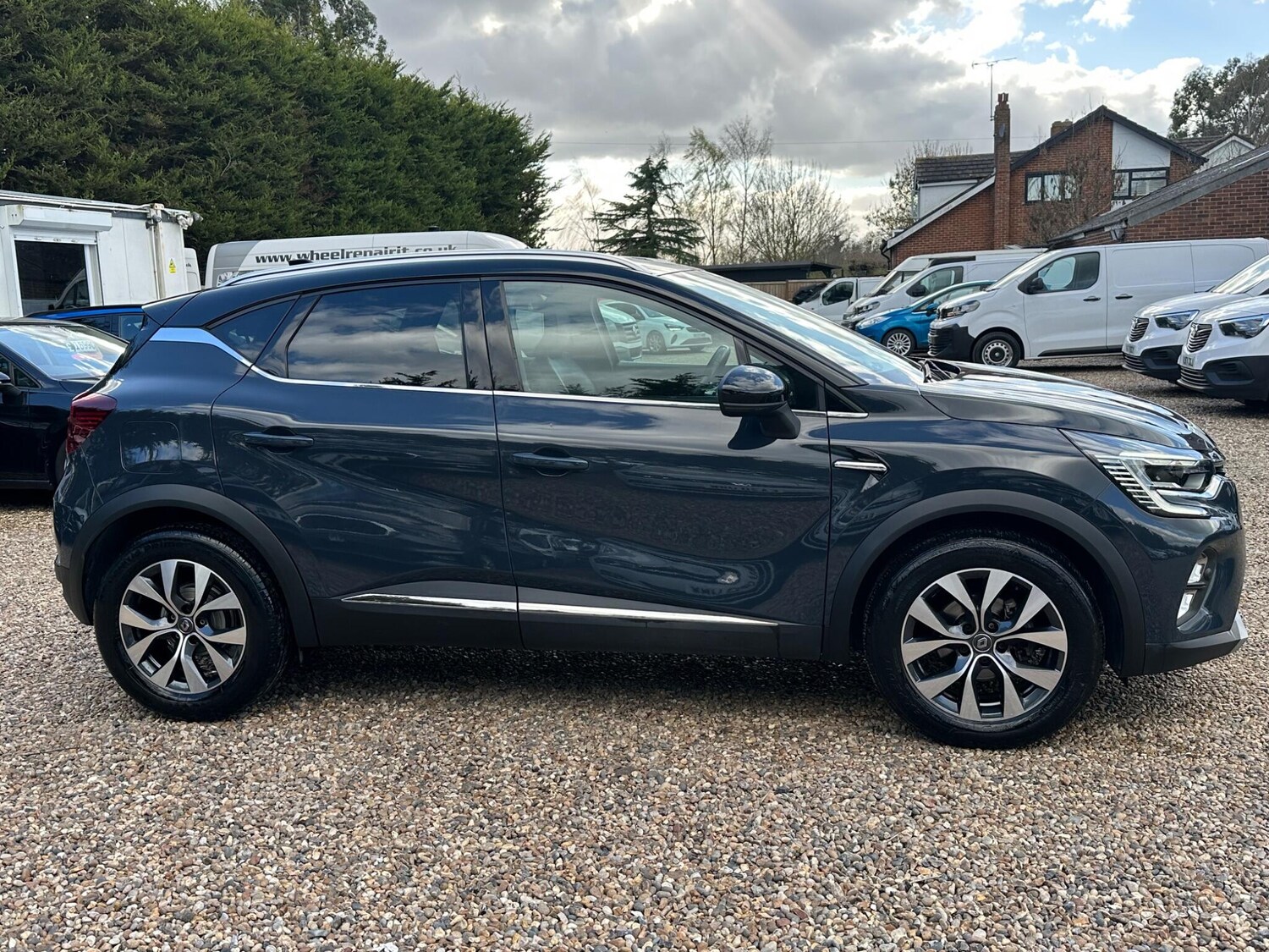Used Renault Captur 2020 for sale - 77839457: Photo 6