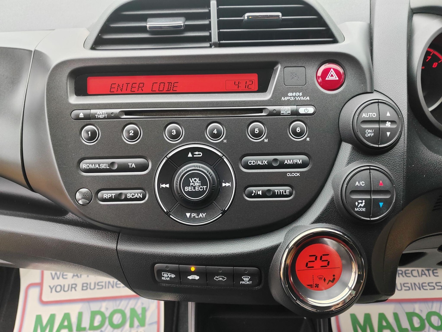 Used Honda Jazz 2014 for sale - 77279033: Photo 17