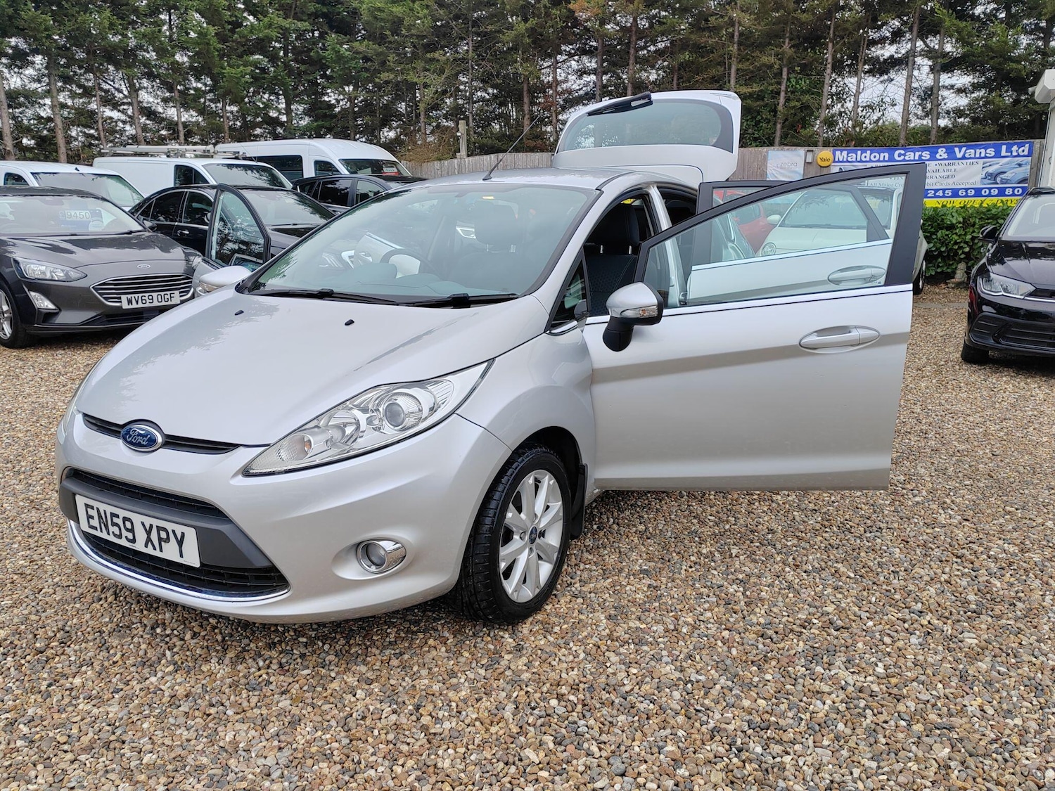 Used Ford Fiesta 2010 for sale - 77067123: Photo 17