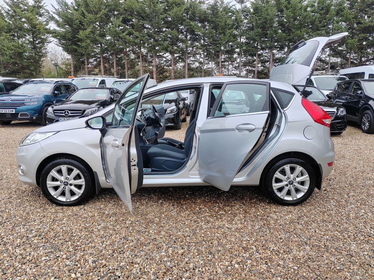 Used Ford Fiesta 2010 for sale - 77067123: Photo 18