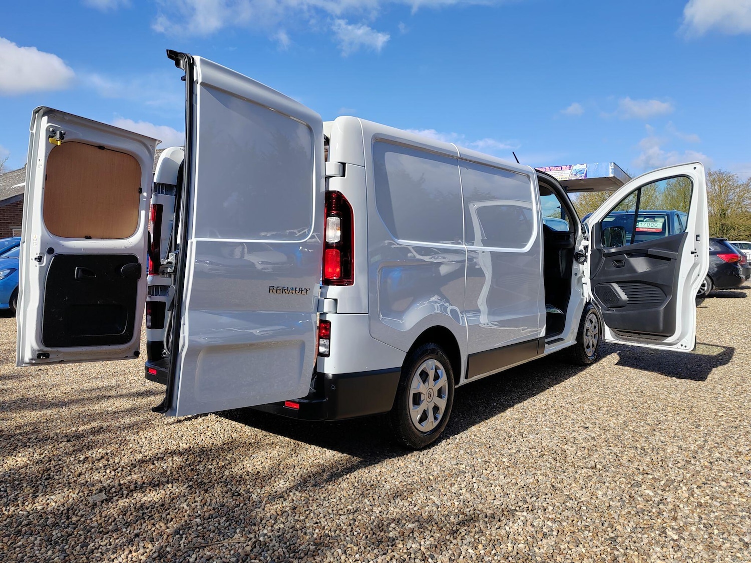 Used Renault Trafic 2022 for sale - 77469367: Photo 23
