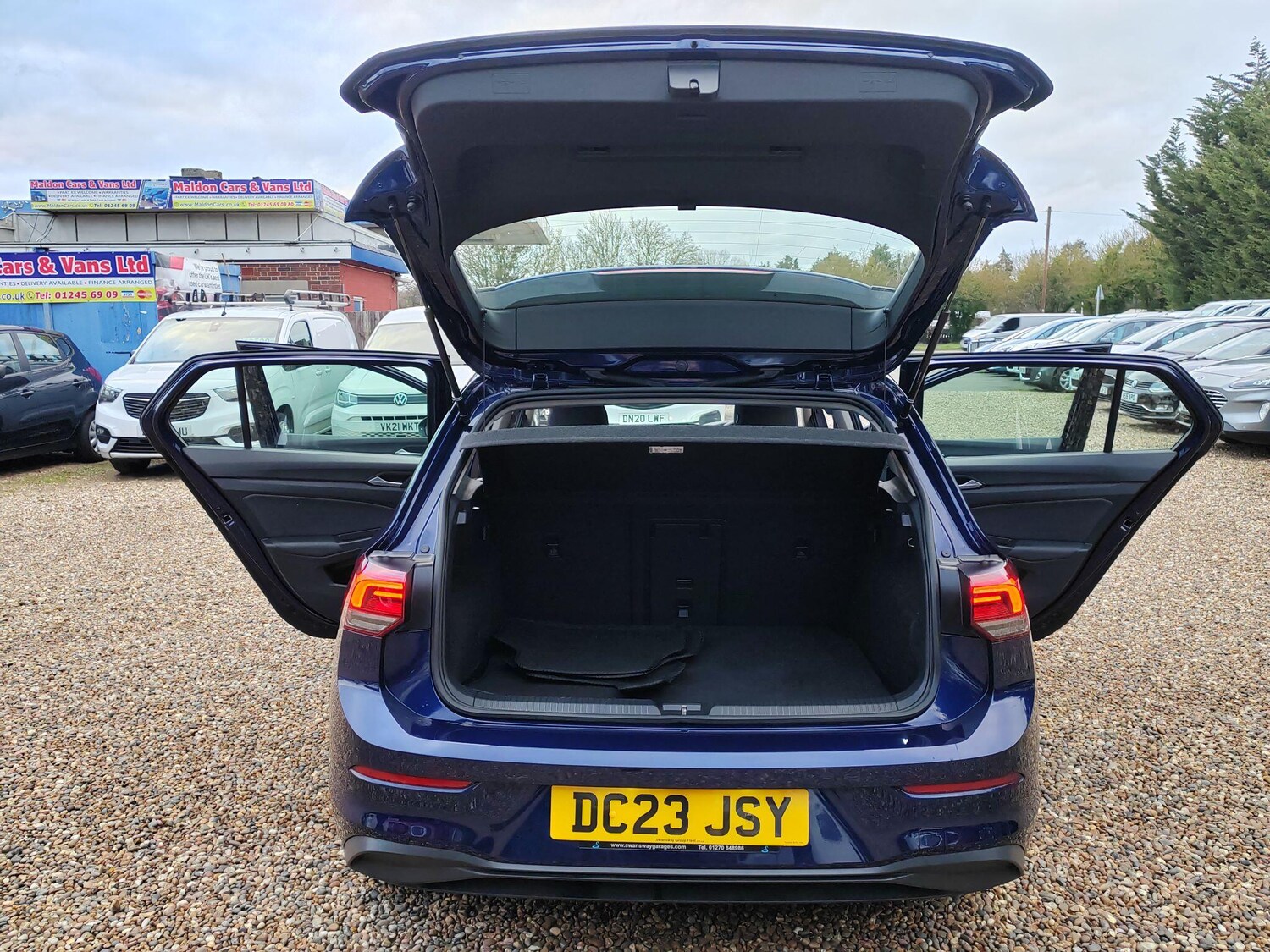 Used Volkswagen Golf 2023 for sale - 77215240: Photo 26