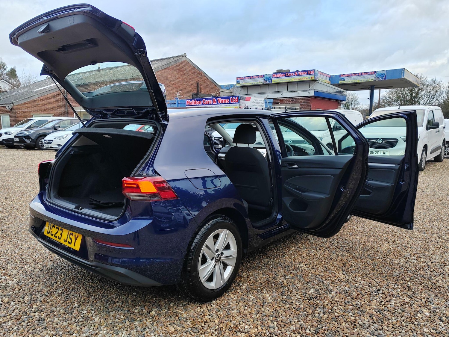 Used Volkswagen Golf 2023 for sale - 77215240: Photo 27