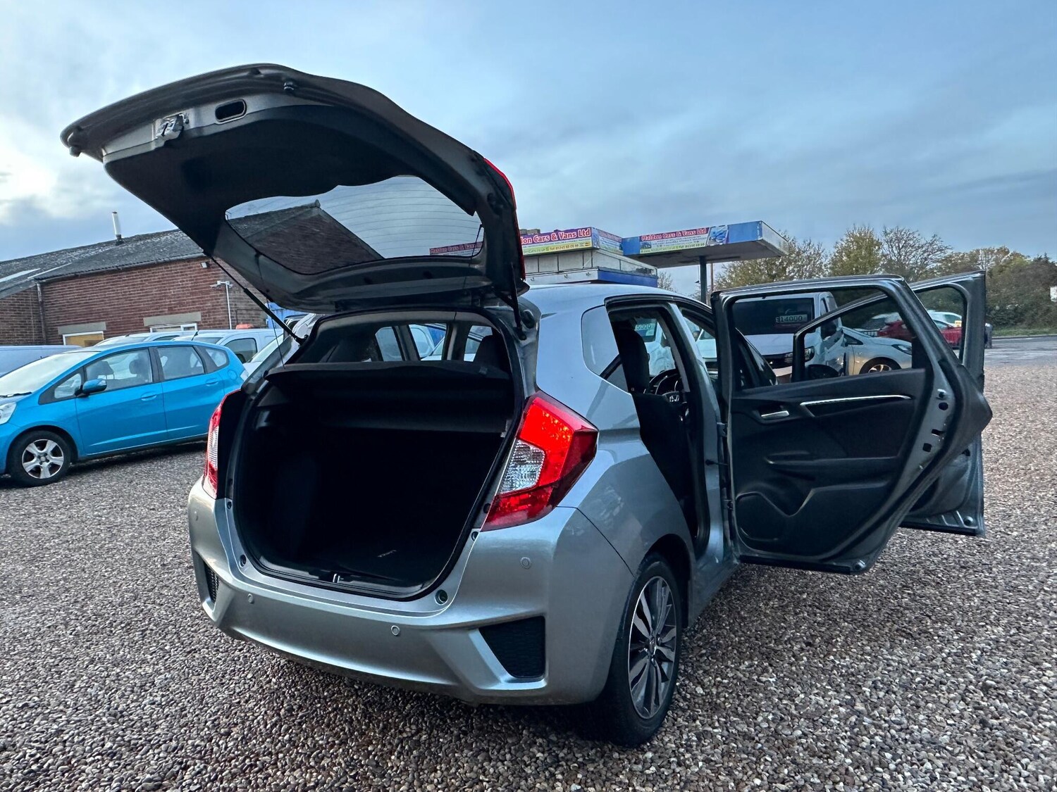 Used Honda Jazz 2016 for sale - 76538985: Photo 23