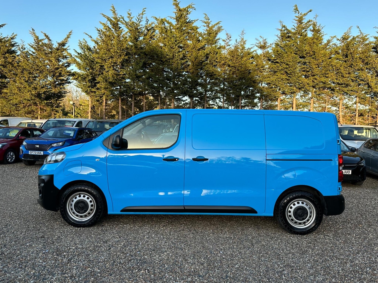 Used Vauxhall Vivaro 2022 for sale - 77940107: Photo 2