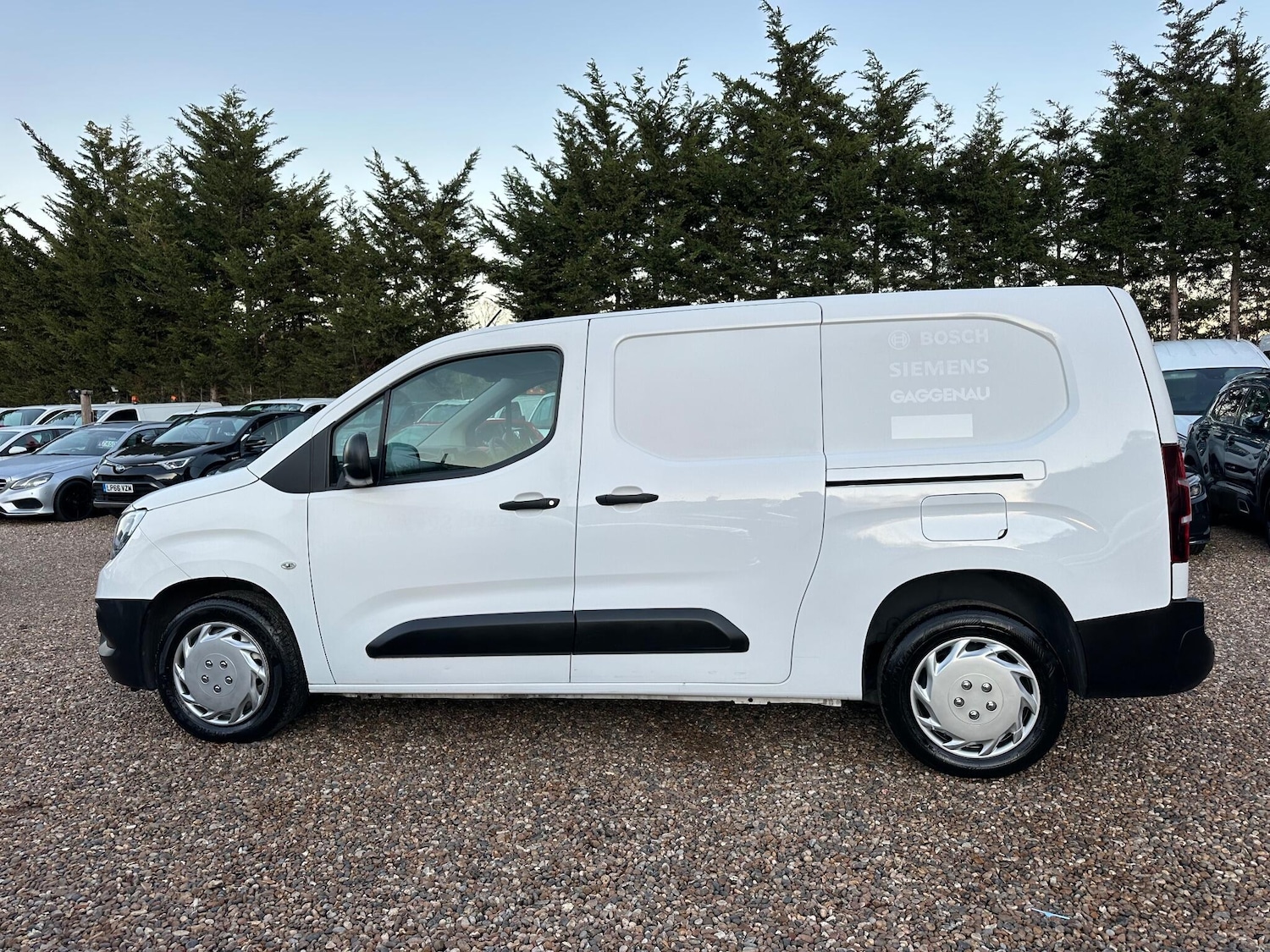 Used Vauxhall Combo 2020 for sale - 76786400: Photo 2