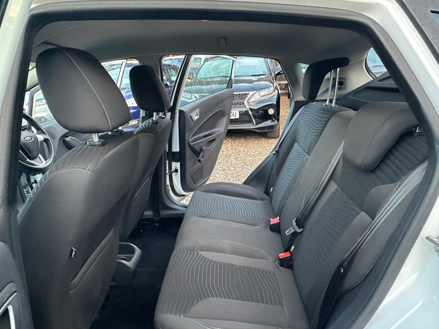 Used Ford Fiesta 2013 for sale - 76370874: Photo 15