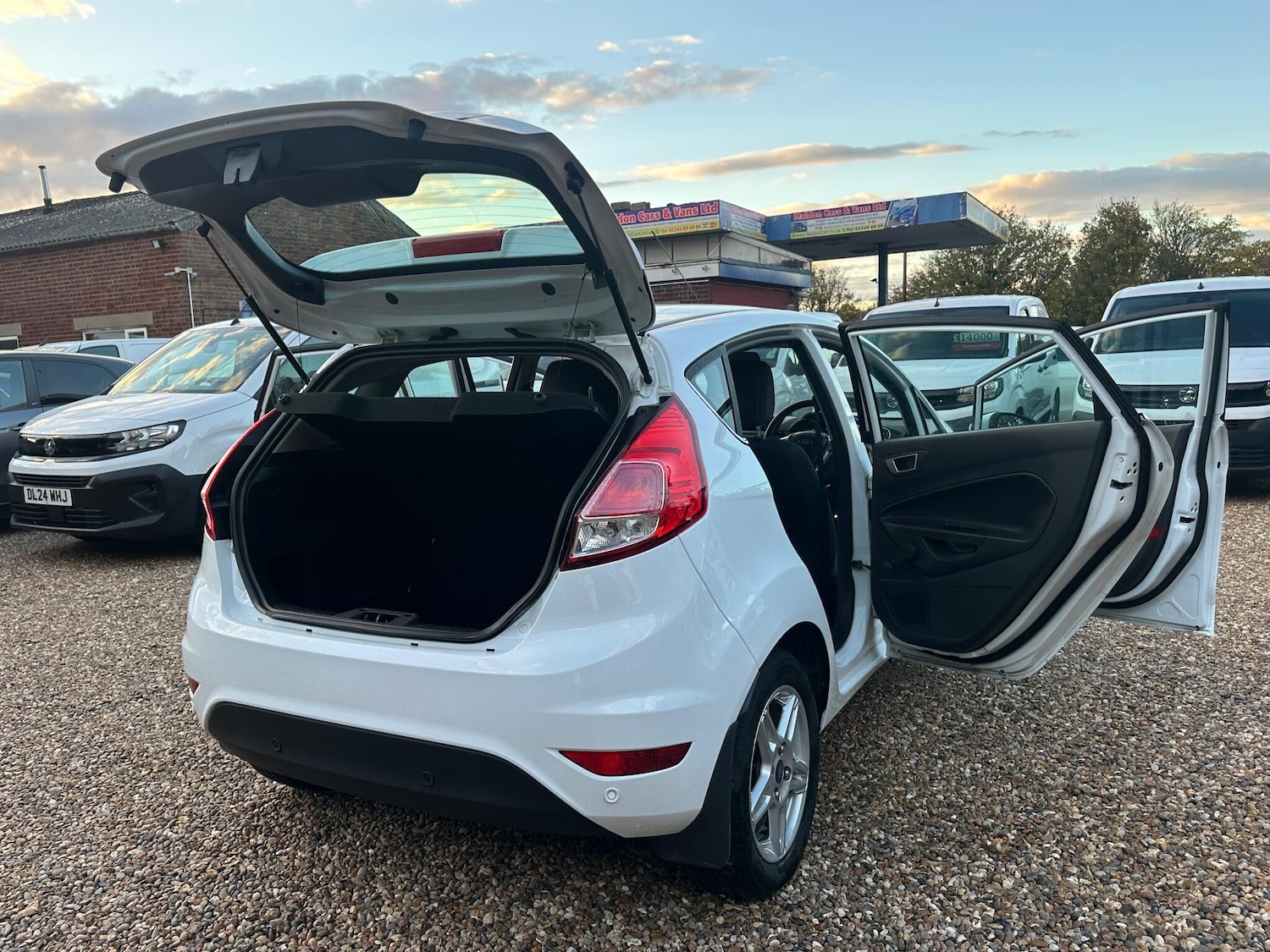 Used Ford Fiesta 2013 for sale - 76370874: Photo 21
