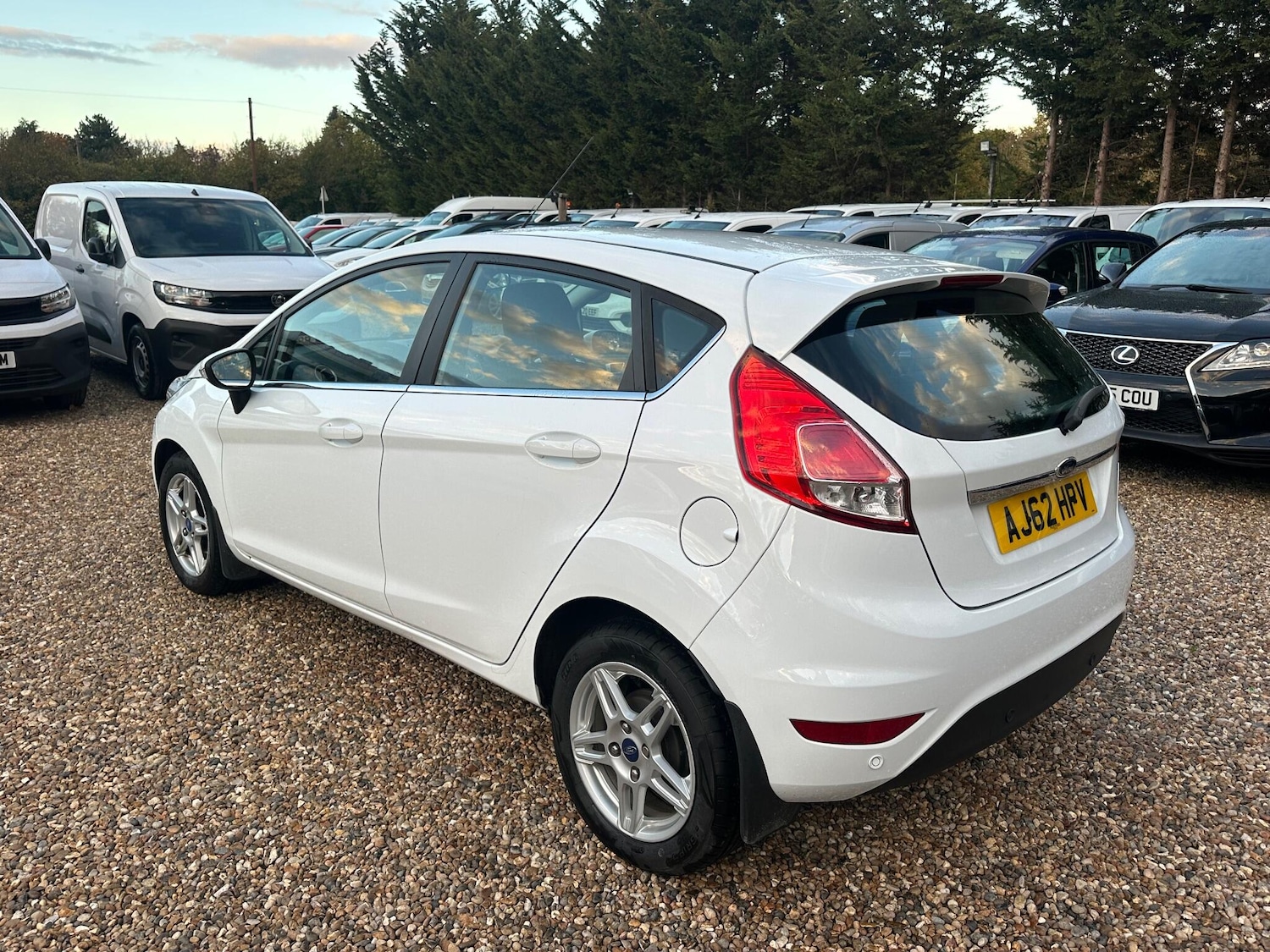 Used Ford Fiesta 2013 for sale - 76370874: Photo 3