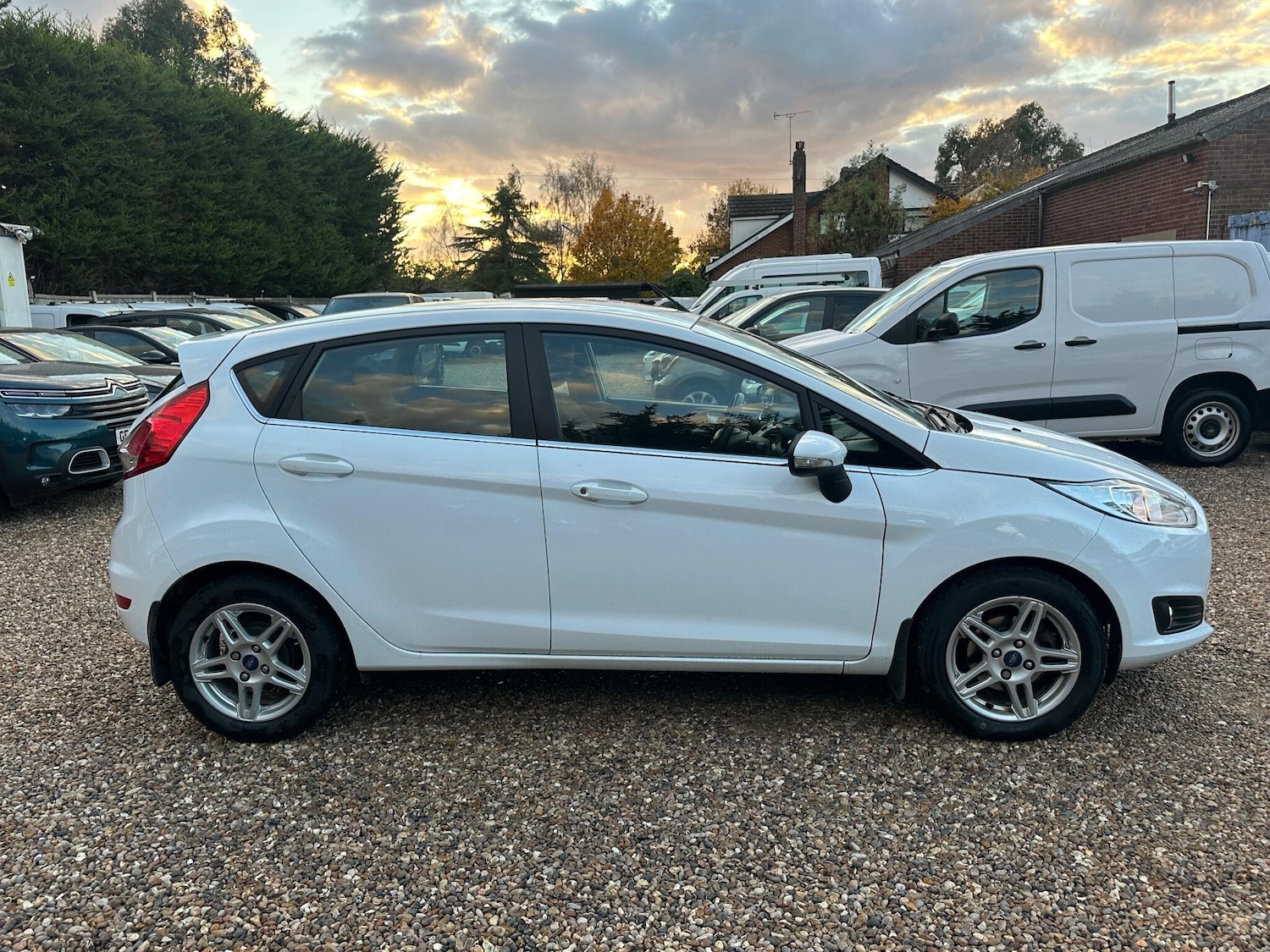 Used Ford Fiesta 2013 for sale - 76370874: Photo 6