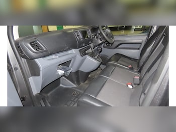 Used Vauxhall Vivaro 2020 for sale - 76251090: Photo 2