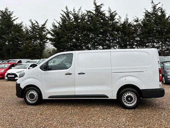 Used Vauxhall Vivaro 2024 for sale - 77738101: Photo