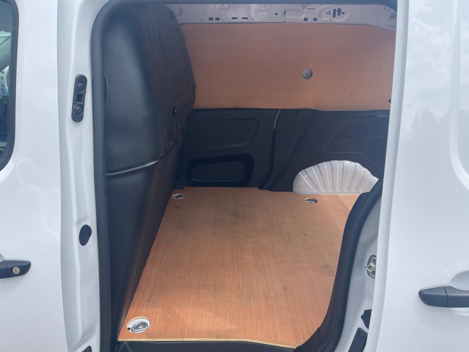 Used Vauxhall Combo 2024 for sale - 76398451: Photo 23