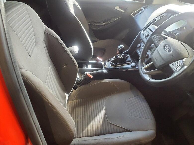 Used Ford Focus 2015 for sale - 77671626: Photo 5