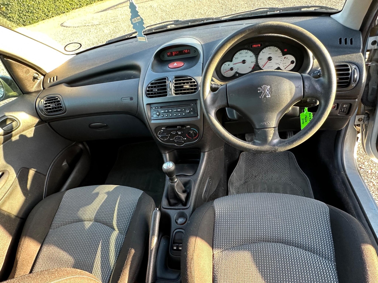 Used Peugeot 206 2002 for sale - 77970700: Photo 10