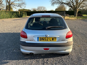 Used Peugeot 206 2002 for sale - 77970700: Photo