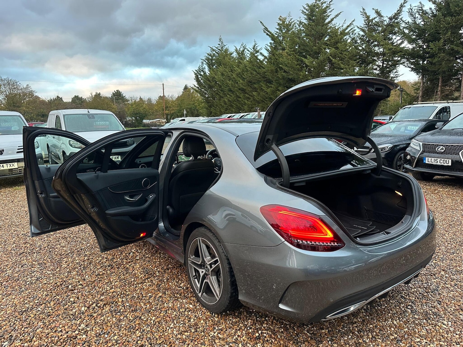 Used Mercedes-Benz C Class 2020 for sale - 76688959: Photo 22