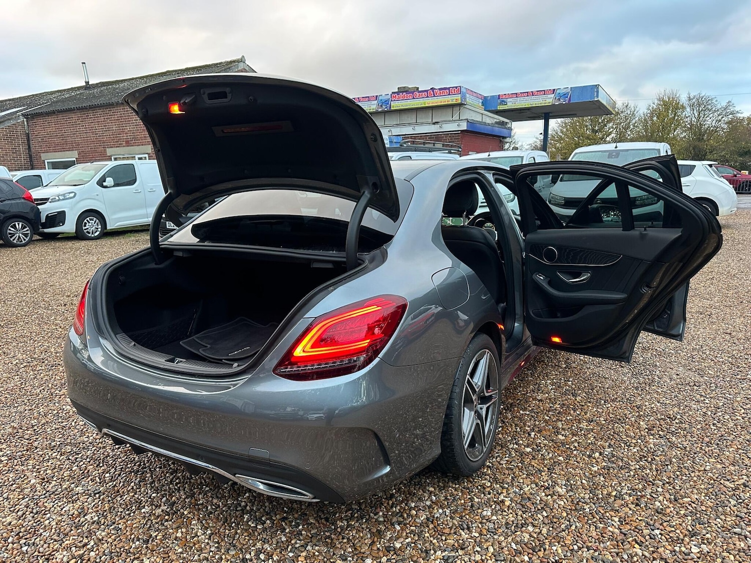 Used Mercedes-Benz C Class 2020 for sale - 76688959: Photo 24