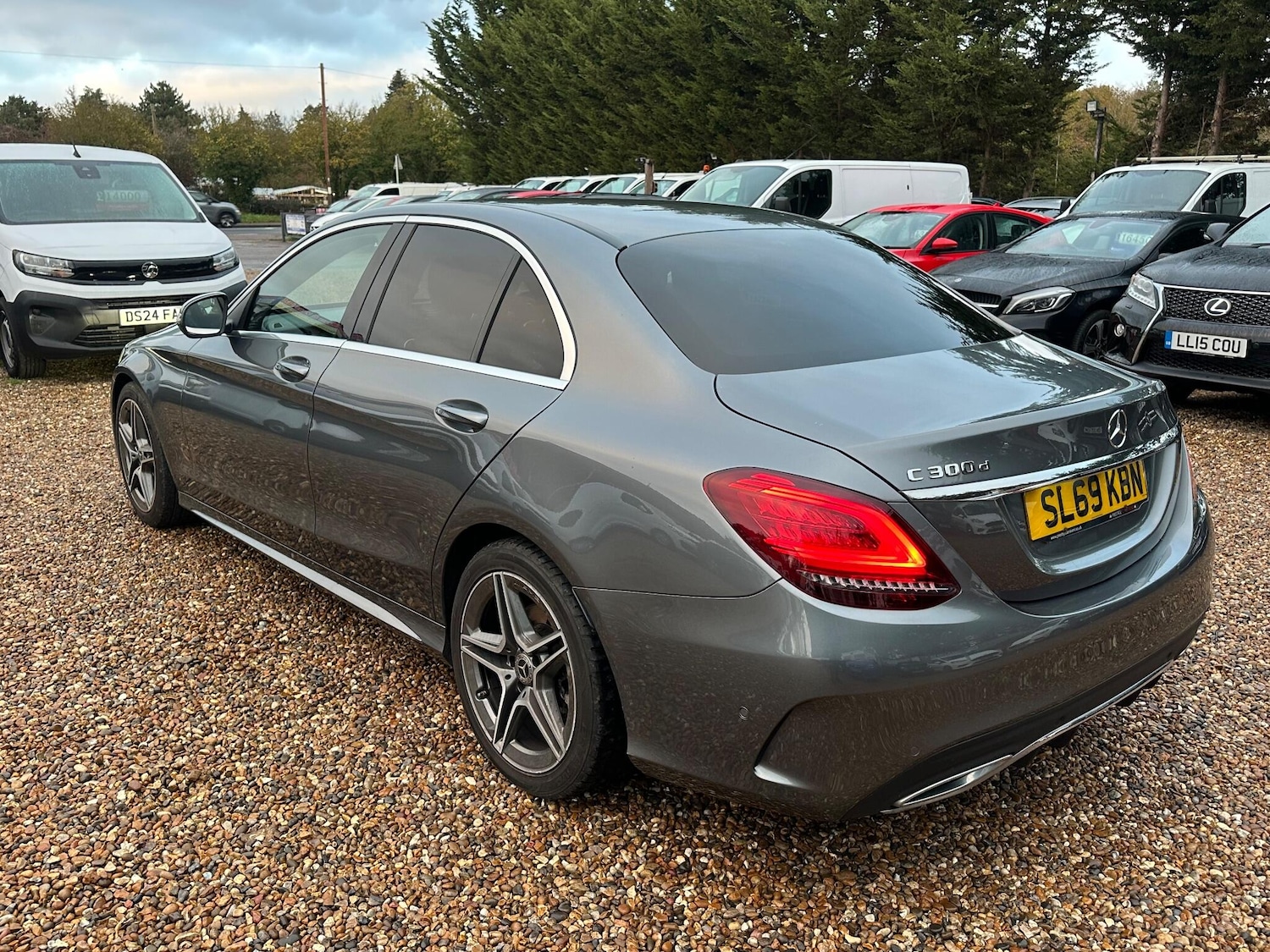 Used Mercedes-Benz C Class 2020 for sale - 76688959: Photo 3