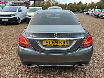 Used Mercedes-Benz C Class 2020 for sale - 76688959: Photo