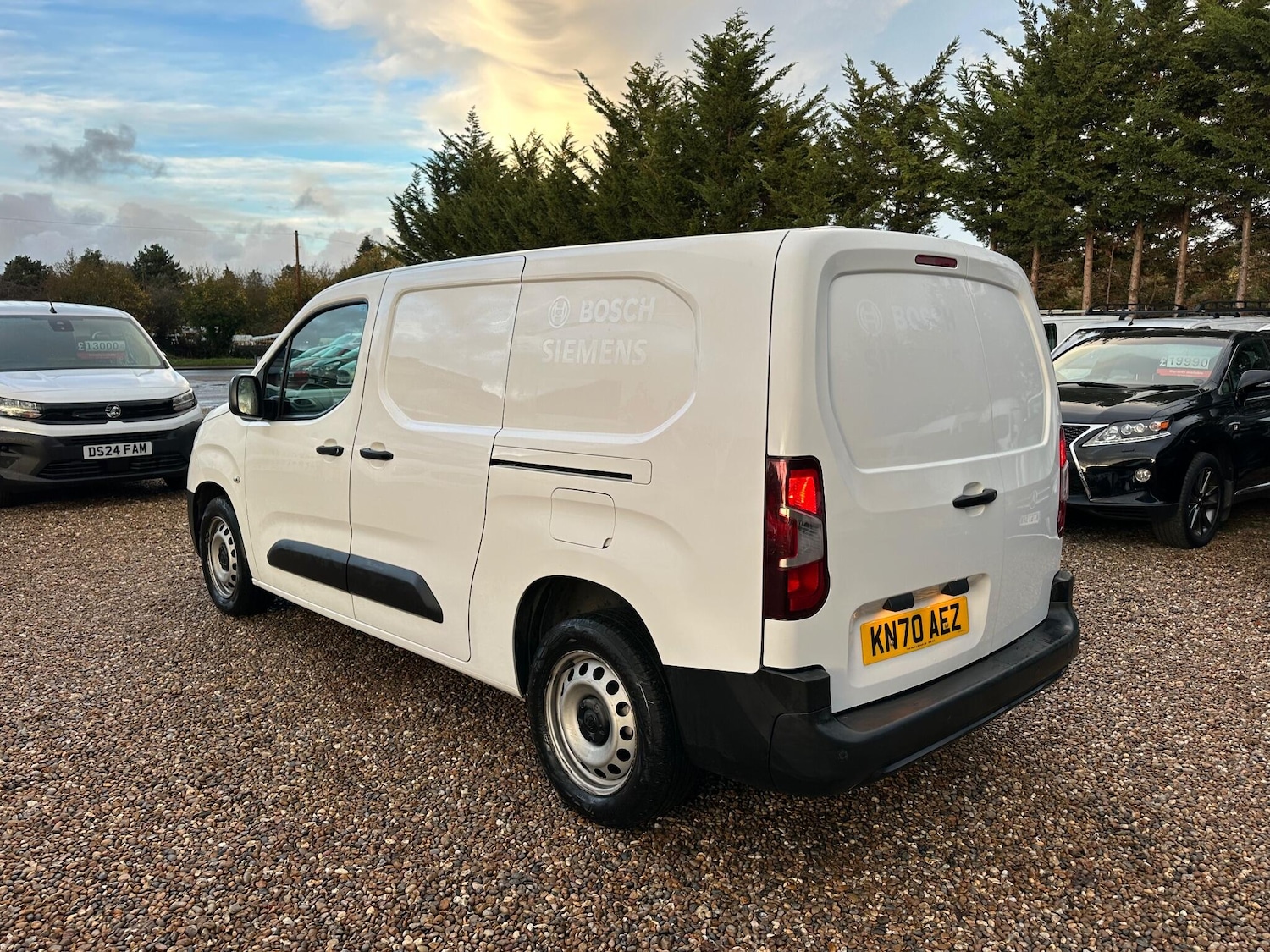 Used Vauxhall Combo 2020 for sale - 76666872: Photo 3