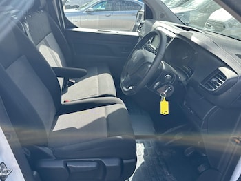 Used Peugeot Expert 2023 for sale - 78600752: Photo