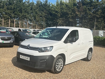 Used Citroen Berlingo 2023 for sale - 79093750: Photo