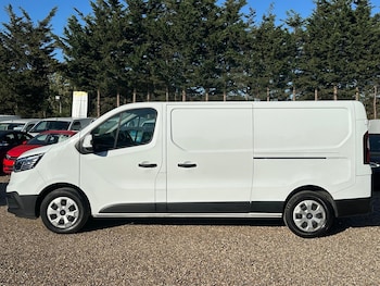 Used Renault Trafic 2024 for sale - 79093742: Photo