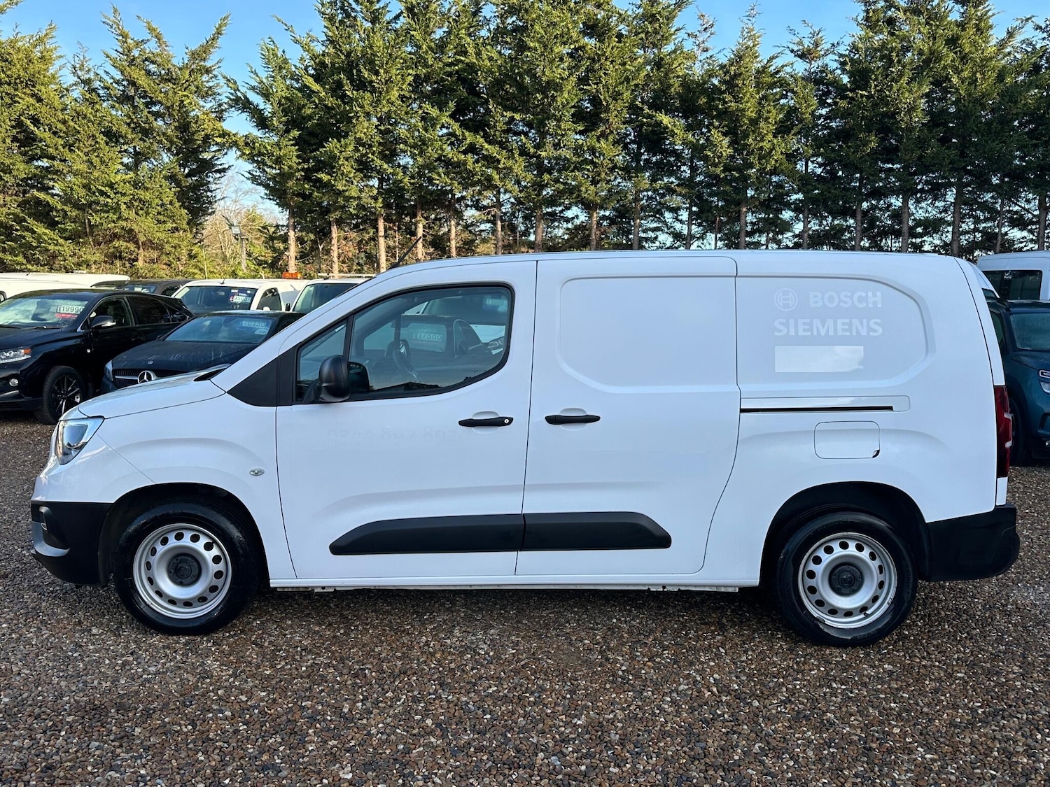 Used Vauxhall Combo 2020 for sale - 76912891: Photo 2