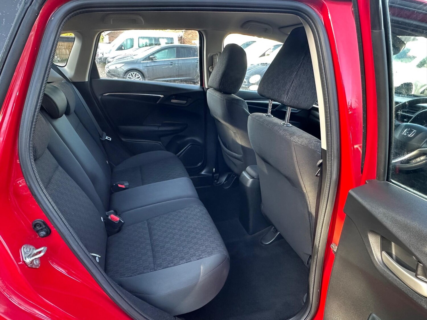 Used Honda Jazz 2015 for sale - 76389302: Photo 15