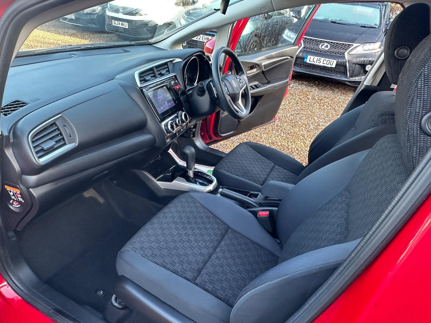 Used Honda Jazz 2015 for sale - 76389302: Photo 19