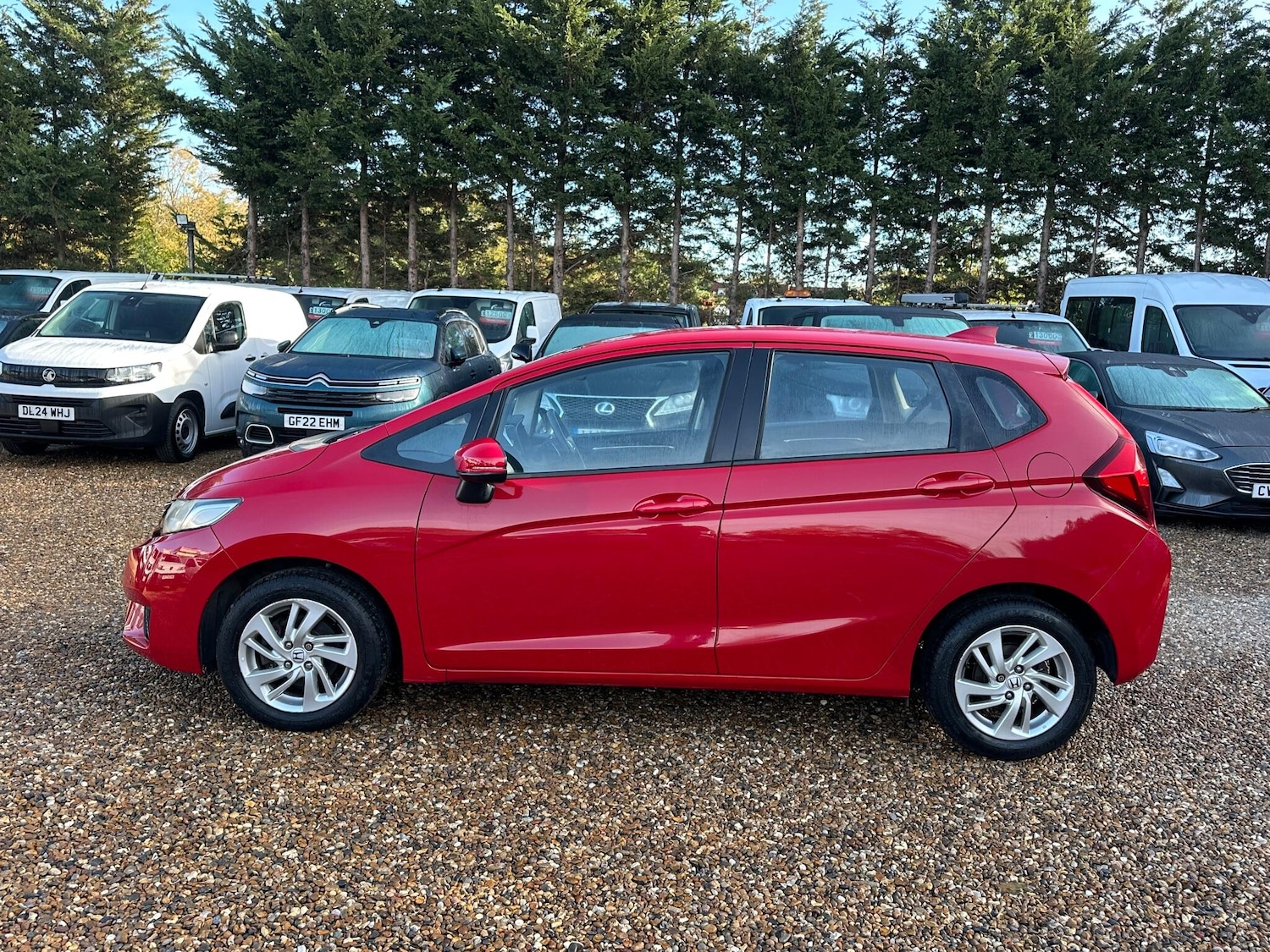 Used Honda Jazz 2015 for sale - 76389302: Photo 2