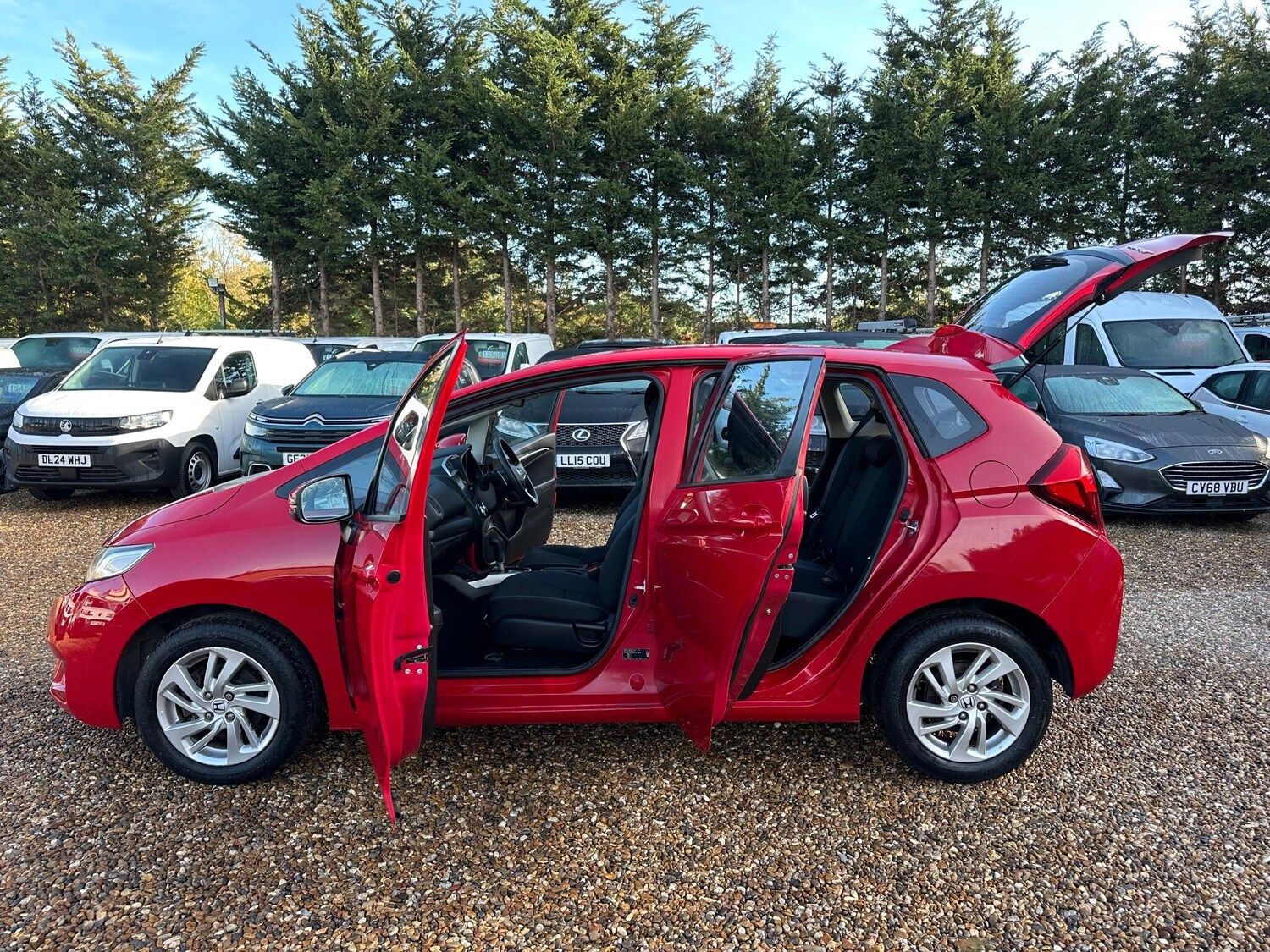 Used Honda Jazz 2015 for sale - 76389302: Photo 21