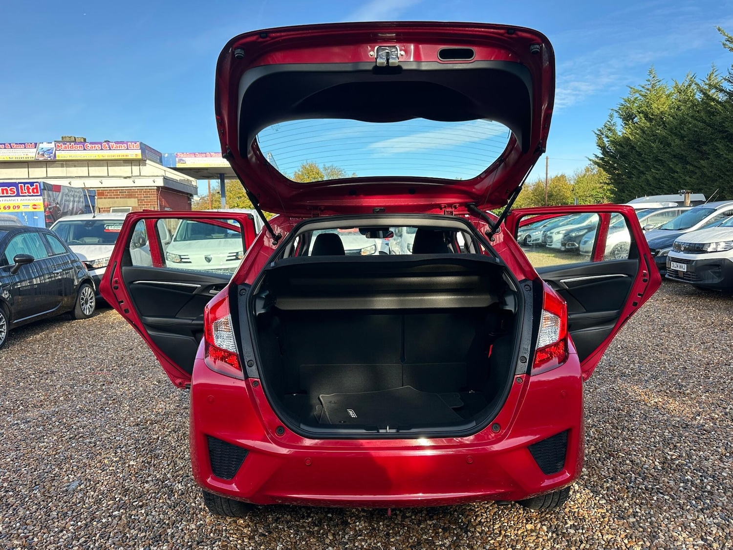 Used Honda Jazz 2015 for sale - 76389302: Photo 23