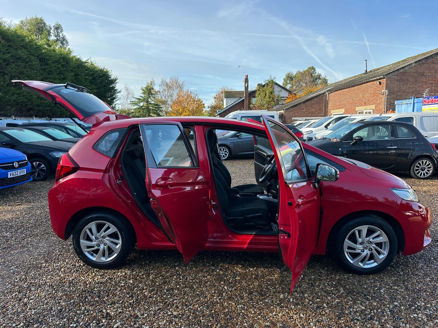 Used Honda Jazz 2015 for sale - 76389302: Photo 25