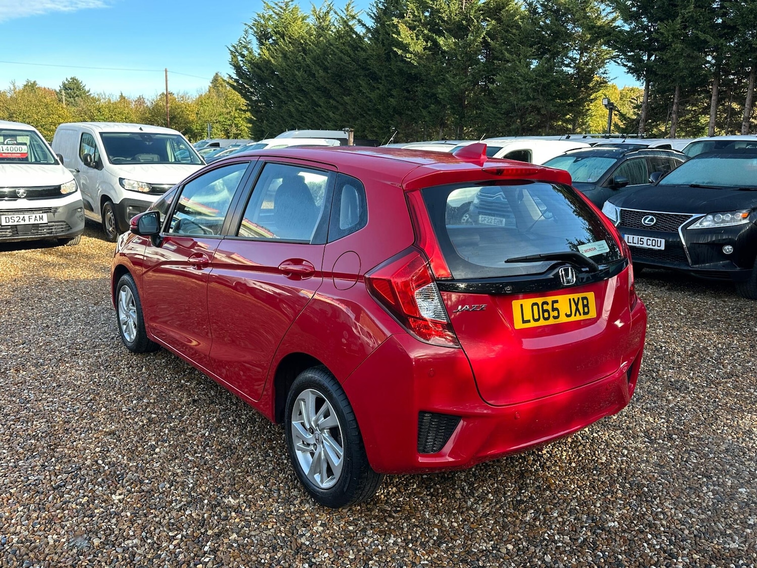 Used Honda Jazz 2015 for sale - 76389302: Photo 3