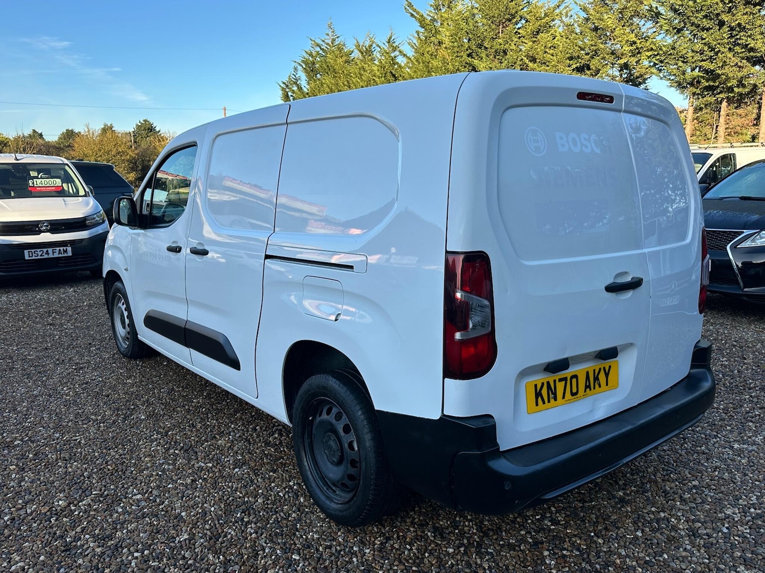 Used Vauxhall Combo 2020 for sale - 76549506: Photo 3